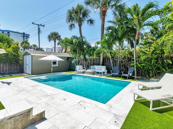 216 Lakeland Drive, West Palm Beach FL 33405