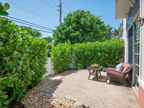 2325 SE 5th St, Pompano Beach FL 33062