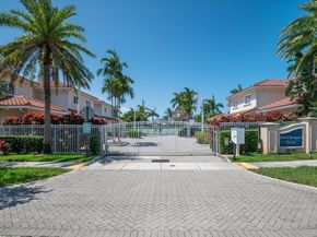 2325 SE 5th St, Pompano Beach FL 33062