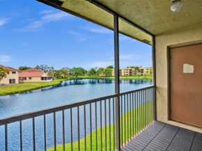 374 Lakeview Dr 203, Weston FL 33326