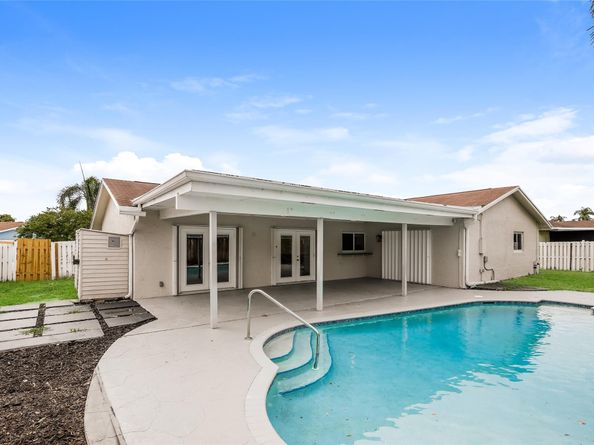 880 NW 48th Ave, Coconut Creek FL 33063