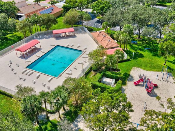 10104 Country Brook Road, Boca Raton FL 33428