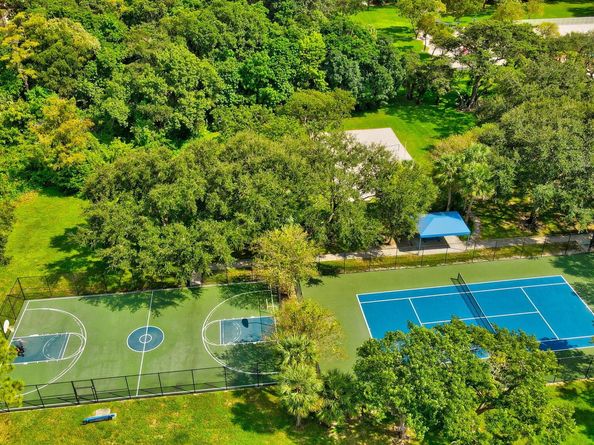 10104 Country Brook Road, Boca Raton FL 33428