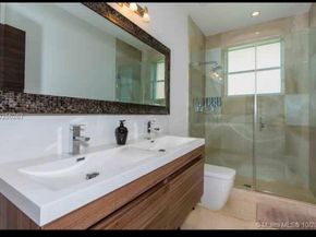 Undisclosed Address #FX-10506632, Weston FL 33327