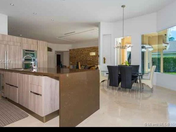 Undisclosed Address #FX-10506632, Weston FL 33327