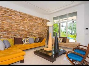 Undisclosed Address #FX-10506632, Weston FL 33327