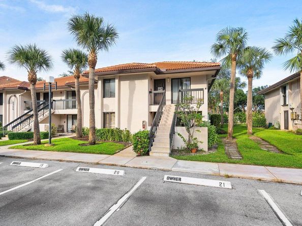 5200 E Club Circle 106, Boca Raton FL 33487