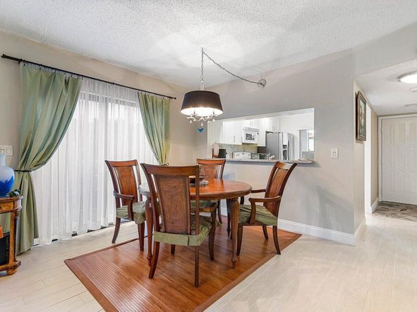 5200 E Club Circle 106, Boca Raton FL 33487