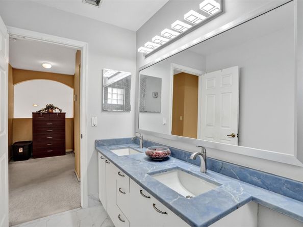 1581 NW 159th Ave, Pembroke Pines FL 33028