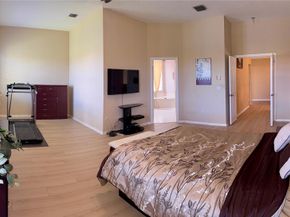 1581 NW 159th Ave, Pembroke Pines FL 33028