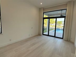 2550 Jardin Ter, Weston FL 33327