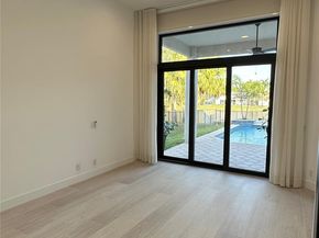2550 Jardin Ter, Weston FL 33327