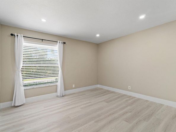 6944 Briarlake Circle 203, Palm Beach Gardens FL 33418