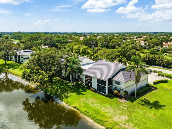 6944 Briarlake Circle 203, Palm Beach Gardens FL 33418