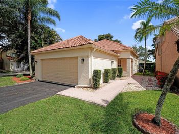 2687 Oak Park Cir