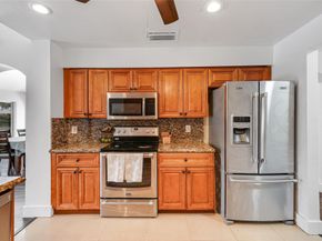 2687 Oak Park Cir, Davie FL 33328