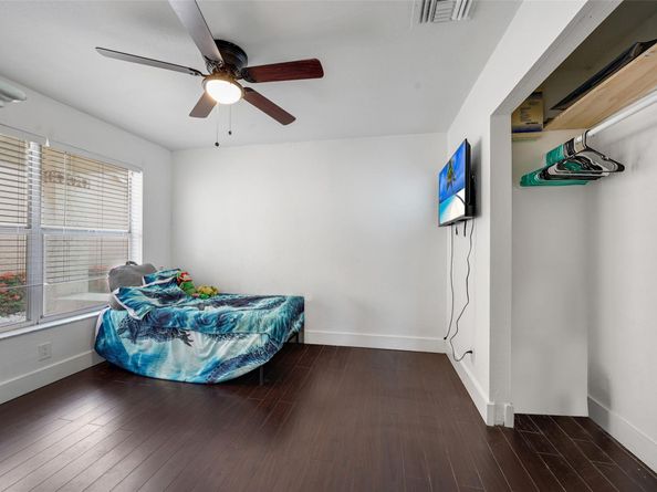 2687 Oak Park Cir, Davie FL 33328