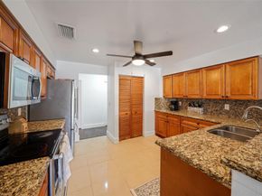 2687 Oak Park Cir, Davie FL 33328