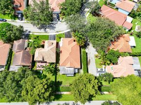 2687 Oak Park Cir, Davie FL 33328