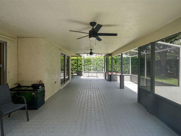 2687 Oak Park Cir, Davie FL 33328