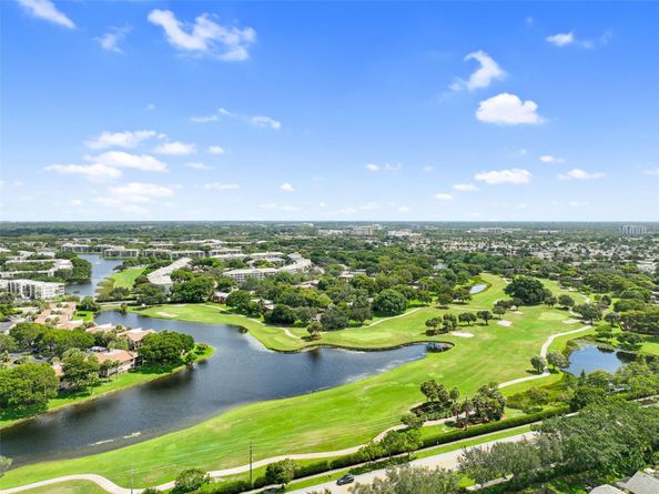 2687 Oak Park Cir, Davie FL 33328