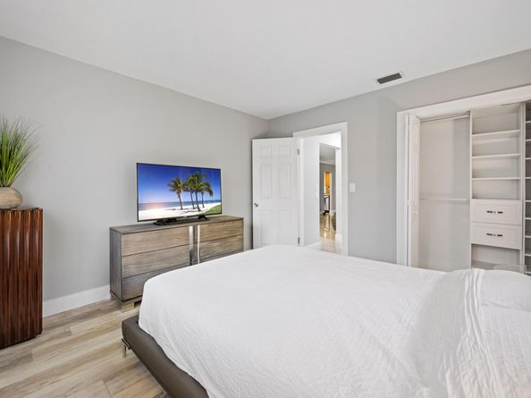 1336 Funston St, Hollywood FL 33019