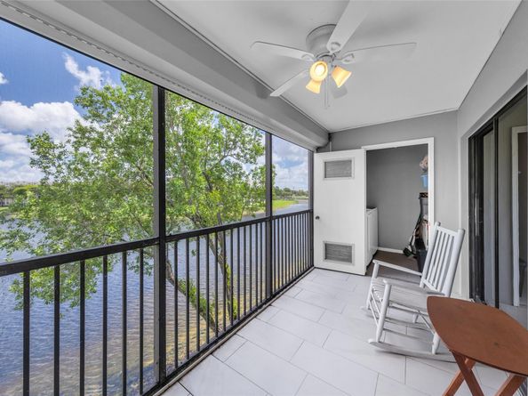 7466 Ashmont Cir 303, Tamarac FL 33321