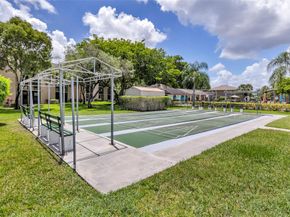 7466 Ashmont Cir 303, Tamarac FL 33321