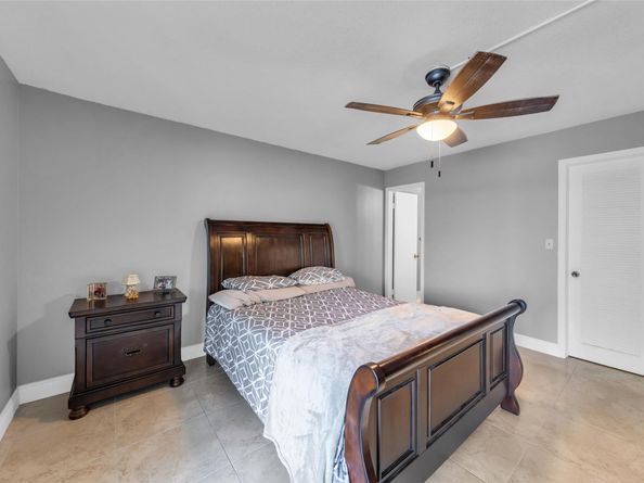 7466 Ashmont Cir 303, Tamarac FL 33321