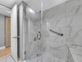 7466 Ashmont Cir 303, Tamarac FL 33321