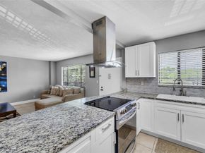 7466 Ashmont Cir 303, Tamarac FL 33321