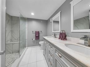 7466 Ashmont Cir 303, Tamarac FL 33321