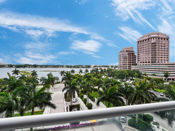 529 S Flagler Drive Th5f, West Palm Beach FL 33401