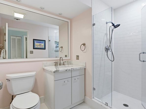 529 S Flagler Drive Th5f, West Palm Beach FL 33401