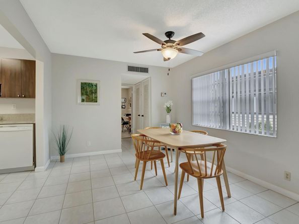 479 Burgundy J, Delray Beach FL 33484