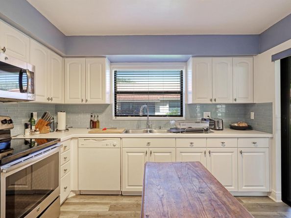 9975 Cherry Tree Terrace B, Boynton Beach FL 33436