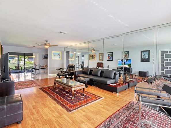 9975 Cherry Tree Terrace B, Boynton Beach FL 33436