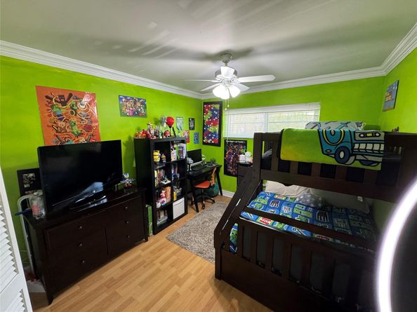 718 SW 88th Ter, Plantation FL 33324