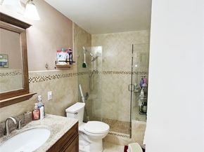 718 SW 88th Ter, Plantation FL 33324