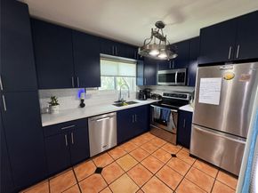 718 SW 88th Ter, Plantation FL 33324