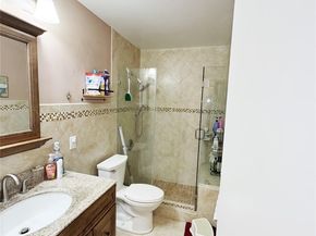 718 SW 88th Ter, Plantation FL 33324