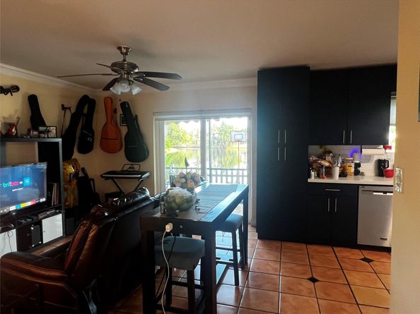 718 SW 88th Ter, Plantation FL 33324