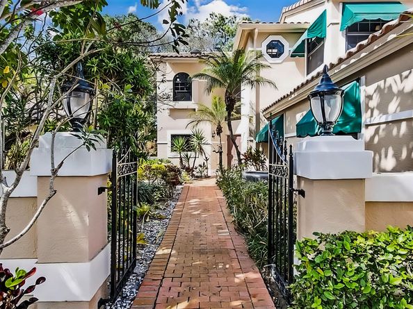22548 Caravelle Circle, Boca Raton FL 33433