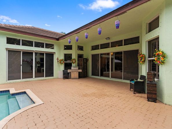 7181 NW 71st Terrace, Parkland FL 33067