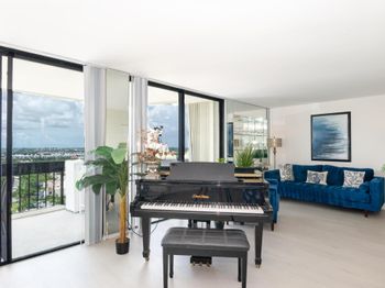 2000 Presidential Way