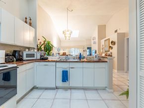 8306 Summersong Ter Terrace B, Boca Raton FL 33496