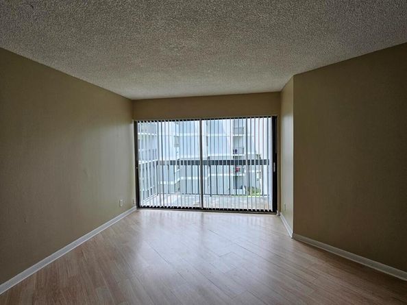 1820 N Congress Avenue 302, West Palm Beach FL 33401