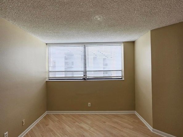 1820 N Congress Avenue 302, West Palm Beach FL 33401