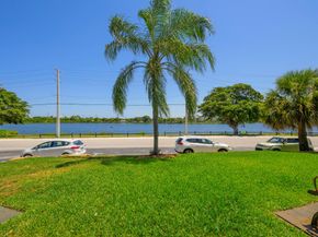 302 Lake Osborne Drive 4, Lake Worth Beach FL 33461