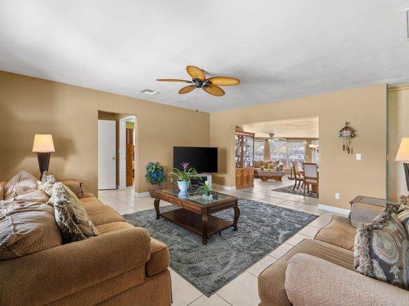 411 SE 2nd Ave, Pompano Beach FL 33060